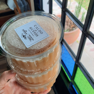 Caldo de huesos