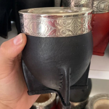 Mate de calabaza- cuero y virola de alpaca