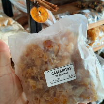 Cascaritas de naranja